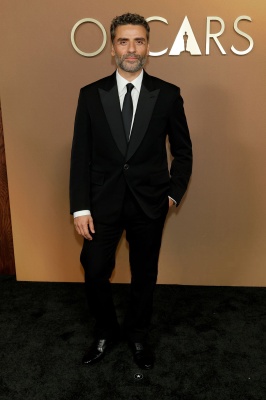 Oscar-Isaac-015.jpg