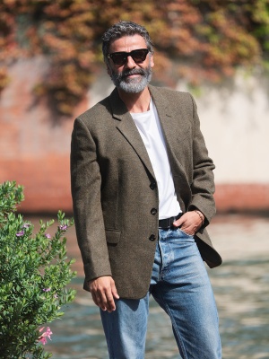 Oscar-Isaac-006.jpg