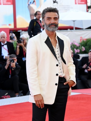 Oscar-Isaac-027.jpg