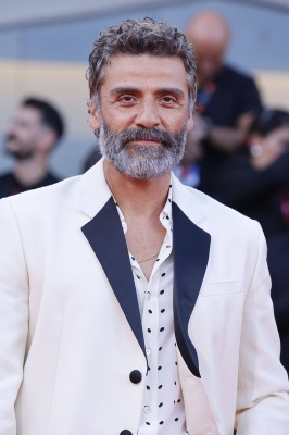 Oscar-Isaac-031.jpg