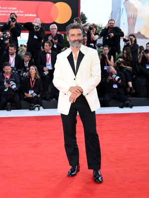 Oscar-Isaac-062.jpg