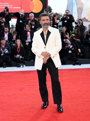 Oscar-Isaac-064.jpg