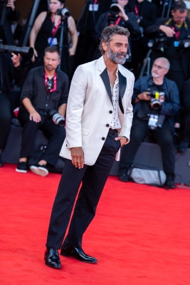 Oscar-Isaac-091.jpg