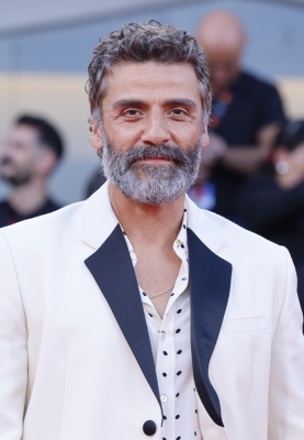 Oscar-Isaac-097.jpg