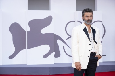 Oscar-Isaac-120.jpg