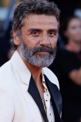 Oscar-Isaac-130.jpg