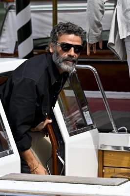 Oscar-Isaac-003.jpg