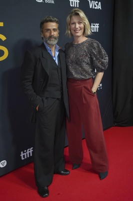 Oscar-Isaac-006.jpg