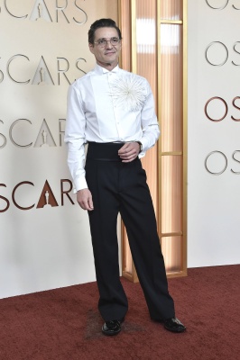 Pedro-Pascal-042.jpg